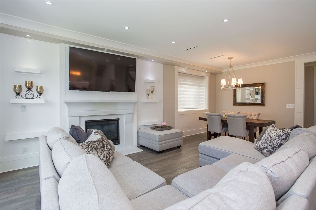 11311 Schooner Ct