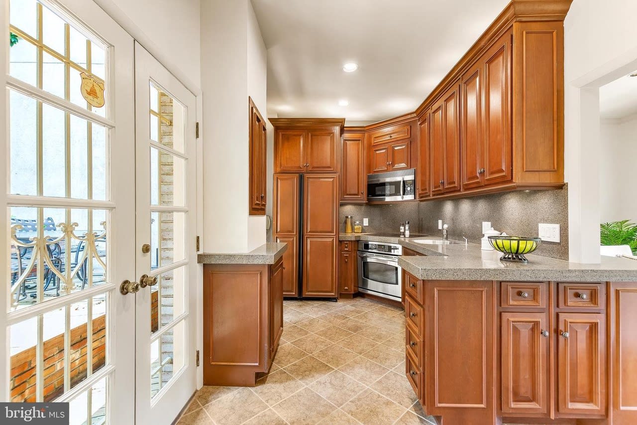 2128 Cathedral Ave NW - Buyer Represented