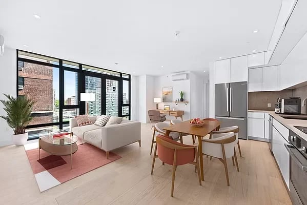 112 Fleet Place Unit: 9B