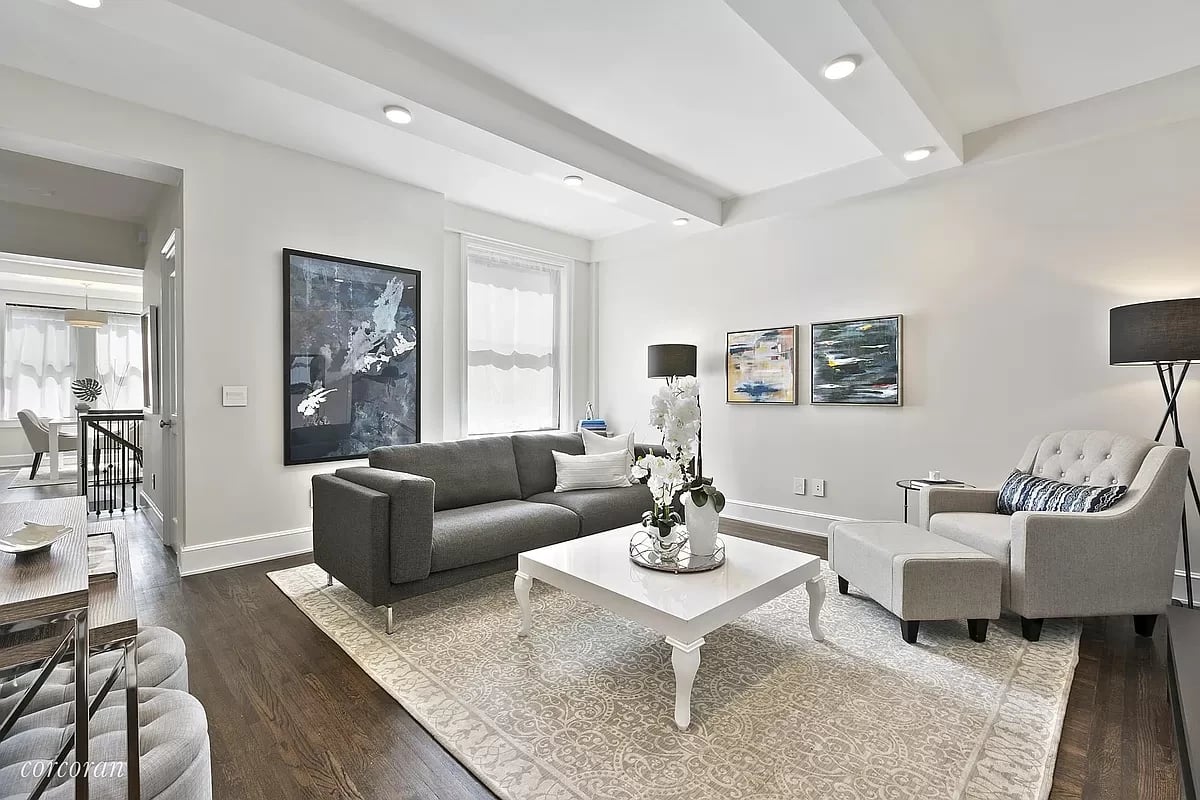 24 West 69th Street #9B