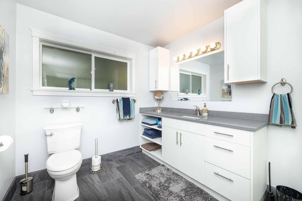 12815 Sunshine Coast Hwy