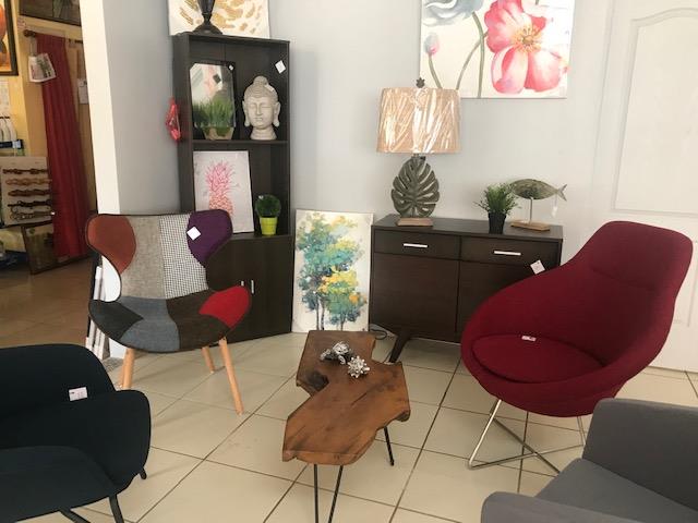 Uvita Profitable Retail Business! So Much More Than a Furniture Store!