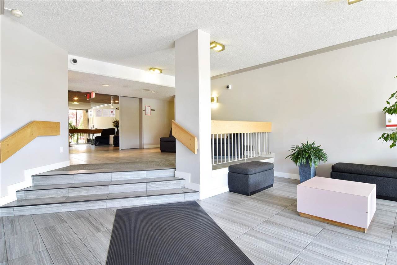 205-9300 Parksville Dr