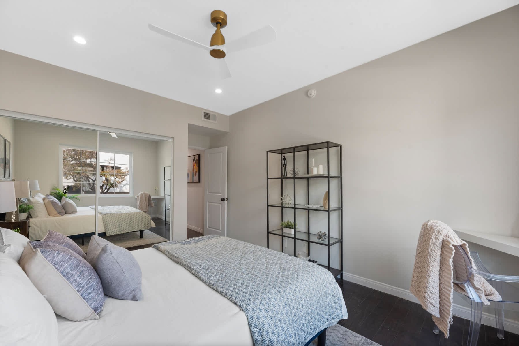 1101 Rexford Dr #103, Pico-Robertson