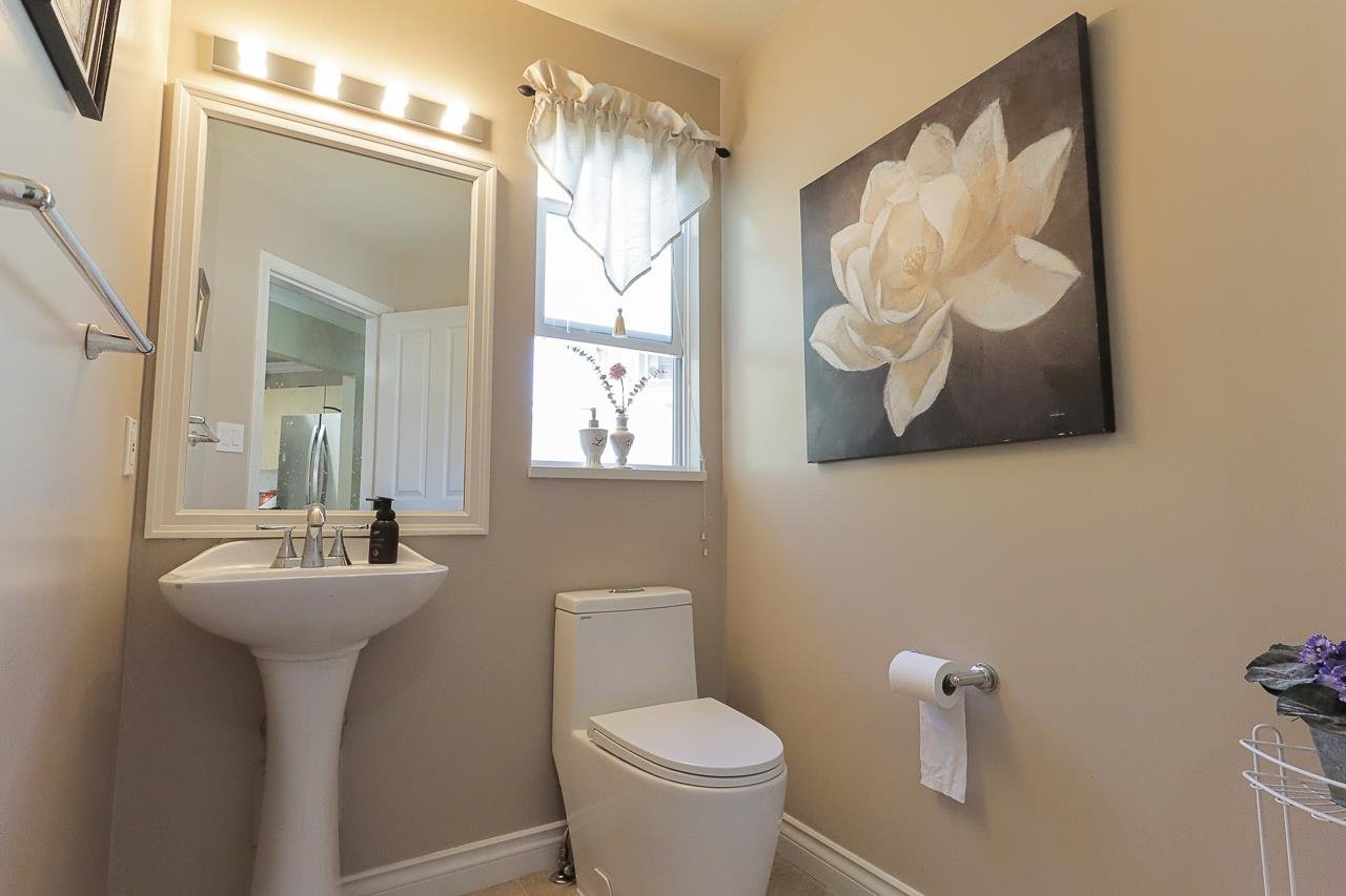 21-8701 16th Avenue, Burnaby