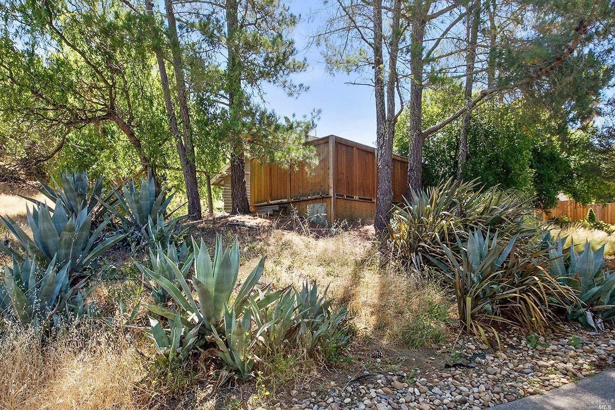 87 Santa Maria Dr