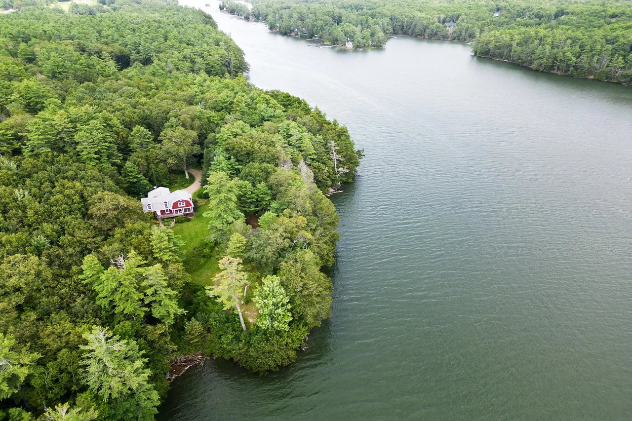New Listing! 125 Howards Point Lane, Brunswick, Maine – $1,790,000