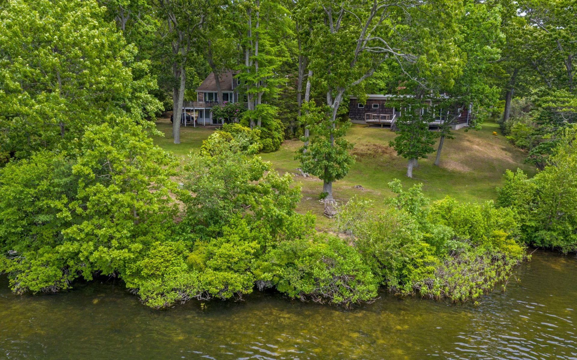 Pondfront Bungalow