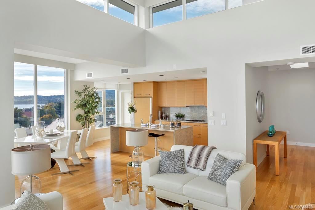 709-9809 Seaport Pl