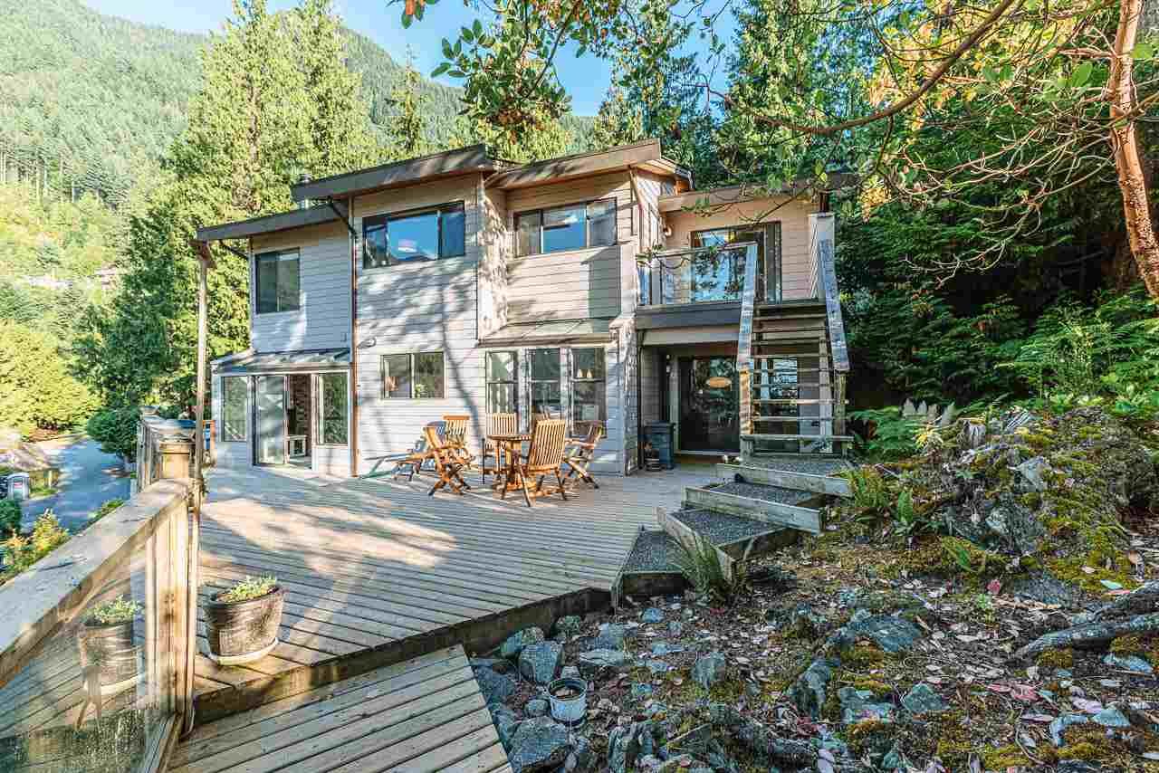 8597 Bedora Pl