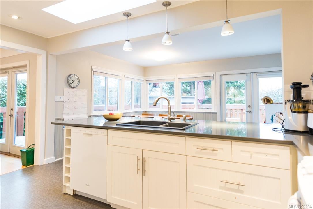 3910 Ansell Rd, Saanich