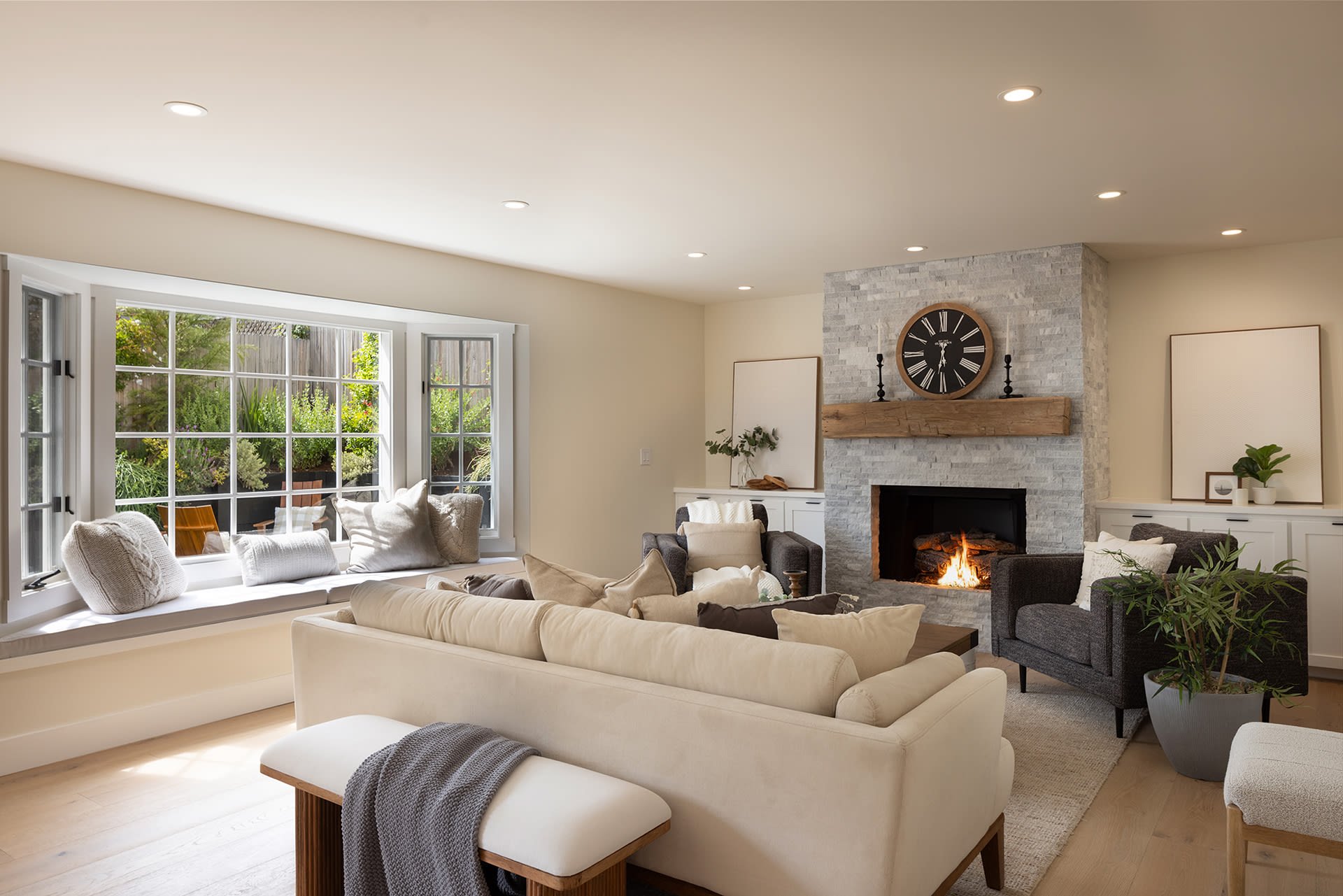 Carmel Perfection - Mission 4 SW of 10th