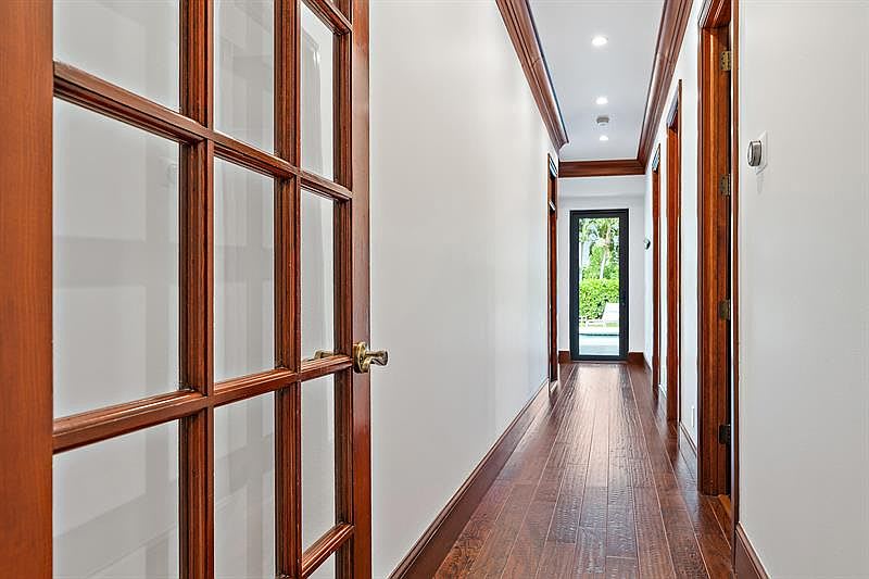 15 Middle Road