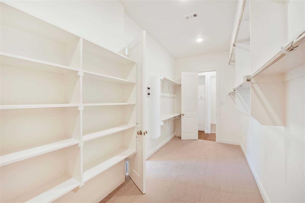 2835 Maple Oak Lane