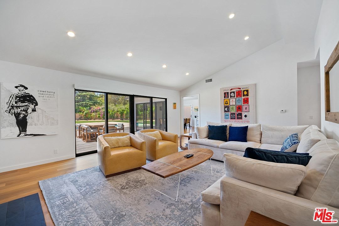 Oasis Luxe