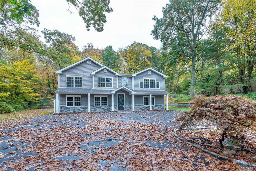 380 Woodbury Rd, Woodbury