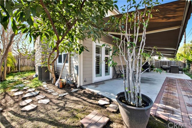 296 E Bay, Costa Mesa