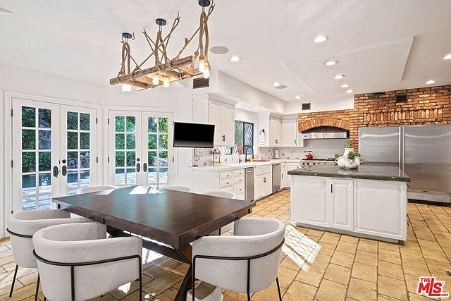 Ridge Opulent