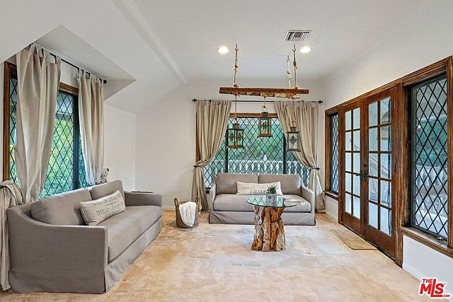 Ridge Opulent
