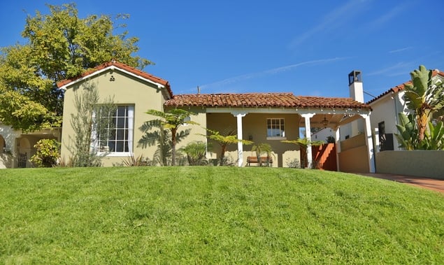 3072 Manning Avenue