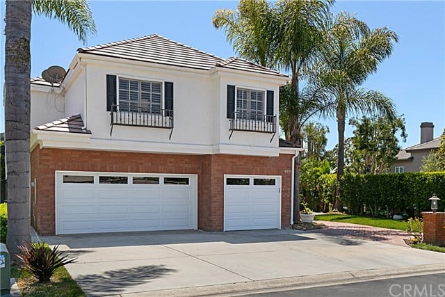 6652 Carriage Circle, Huntington Beach 