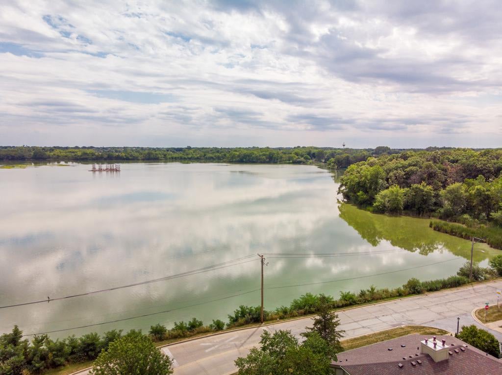 210 Queens Cove