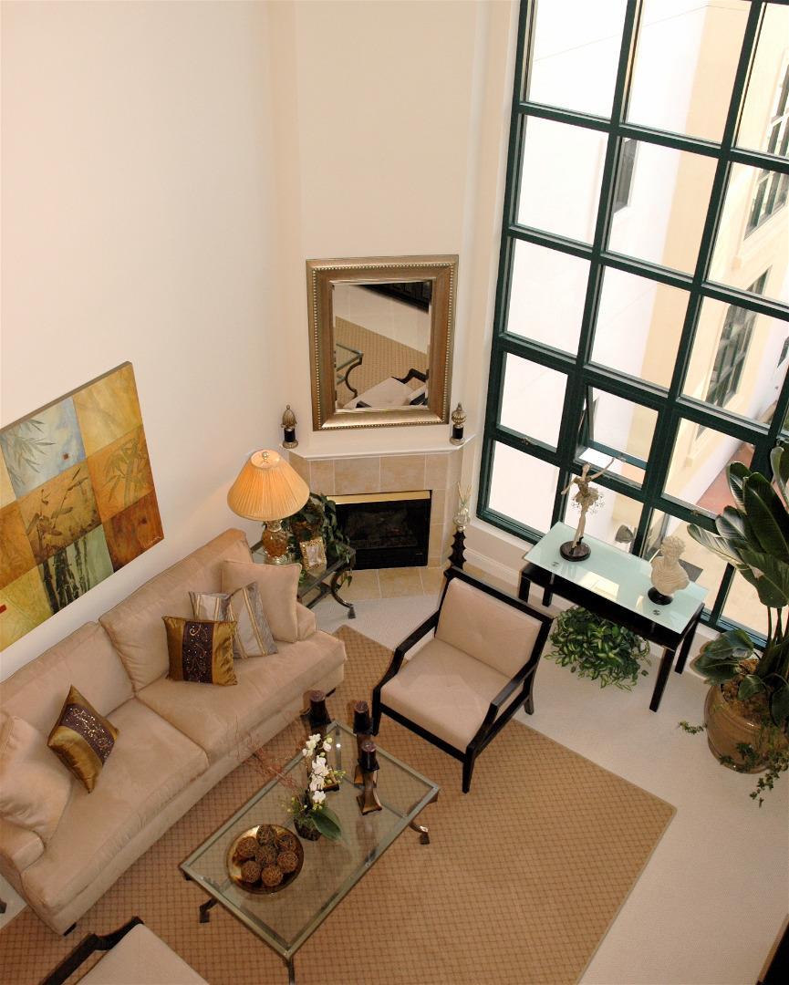 225 9th Ave, #303