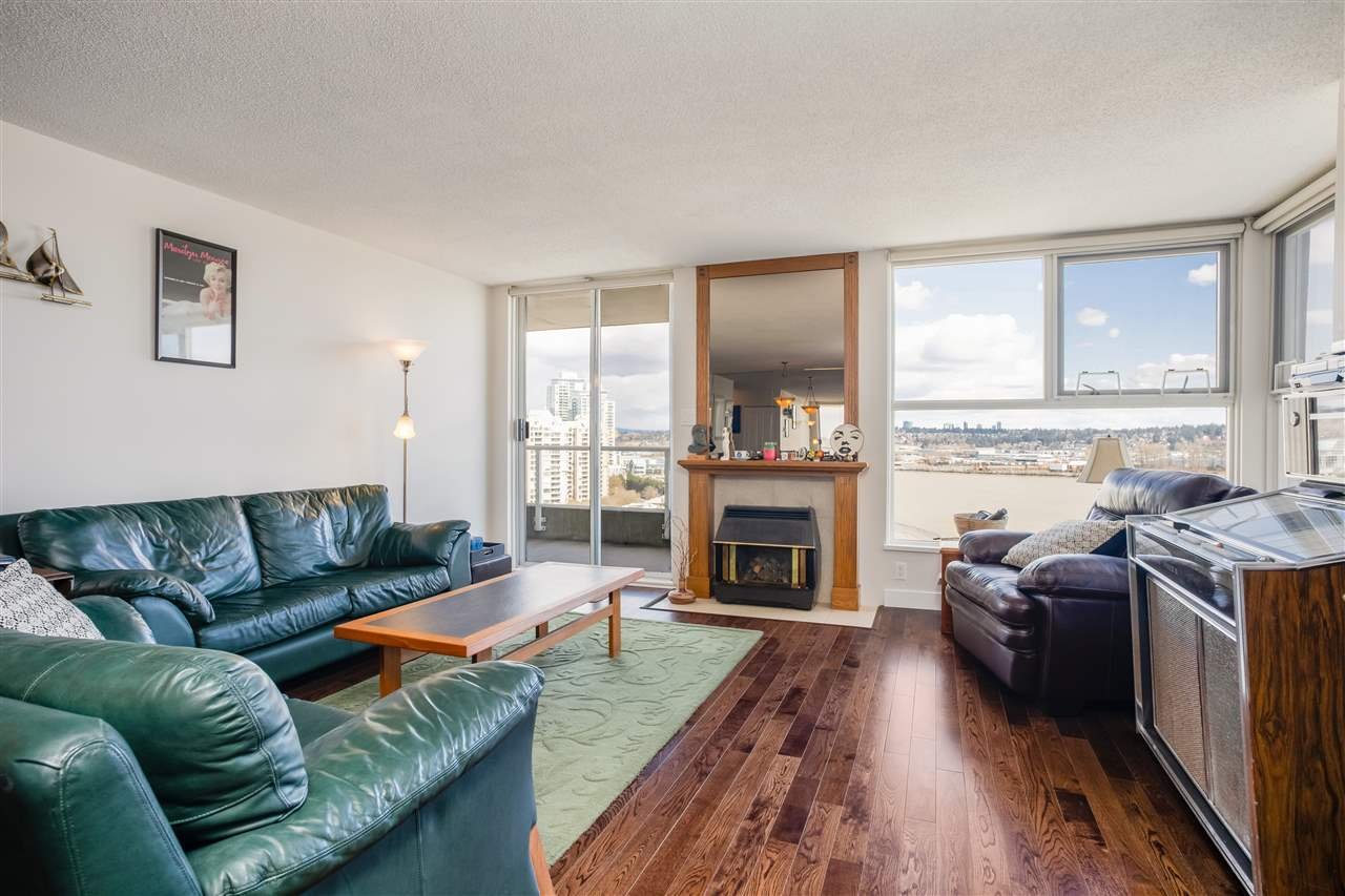 1603-1250 Quayside Dr