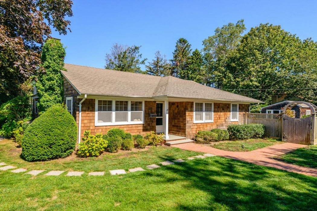 Sweet Village Cottage with Pool