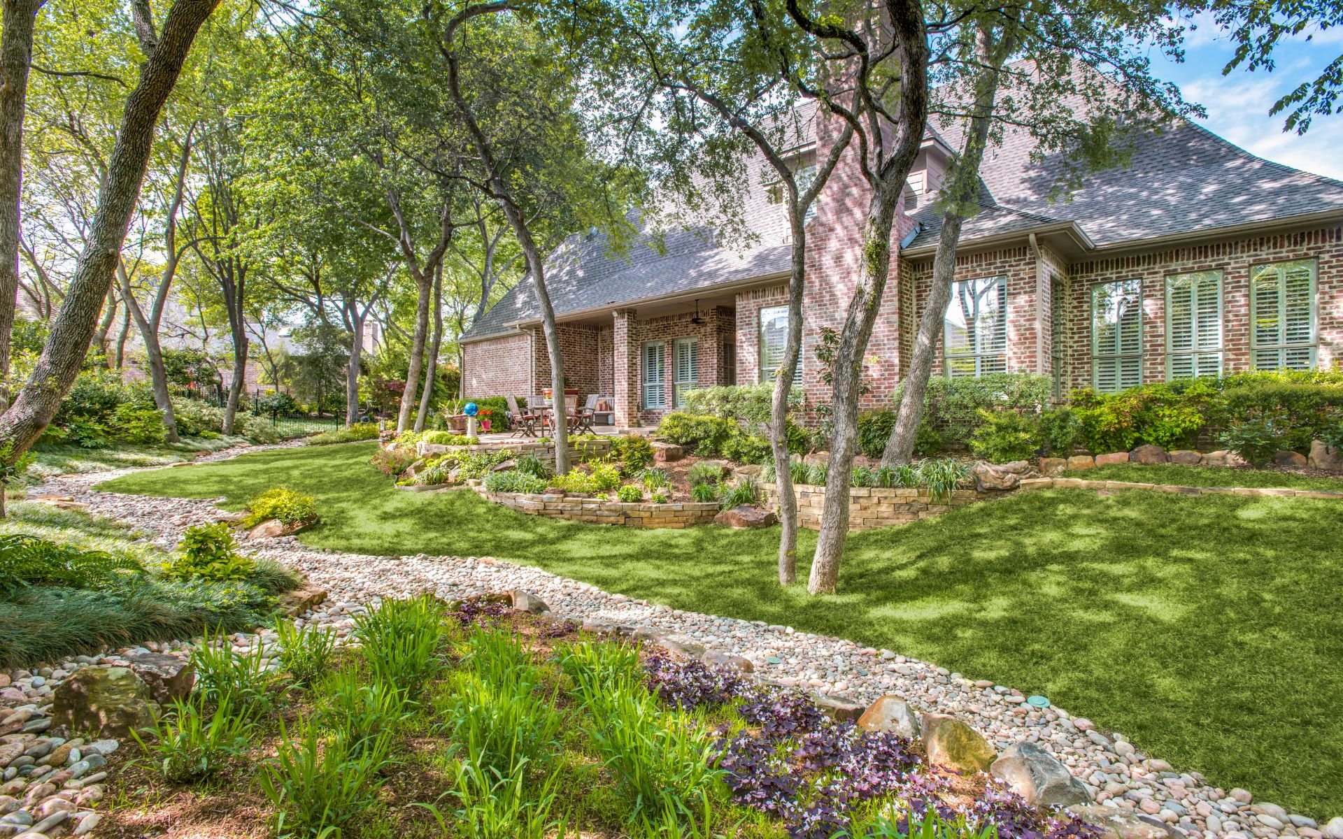5657 Fairfax Drive