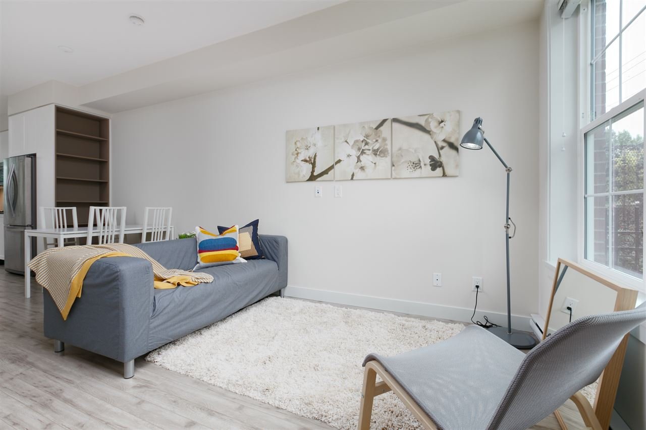 27-7458 Britton St