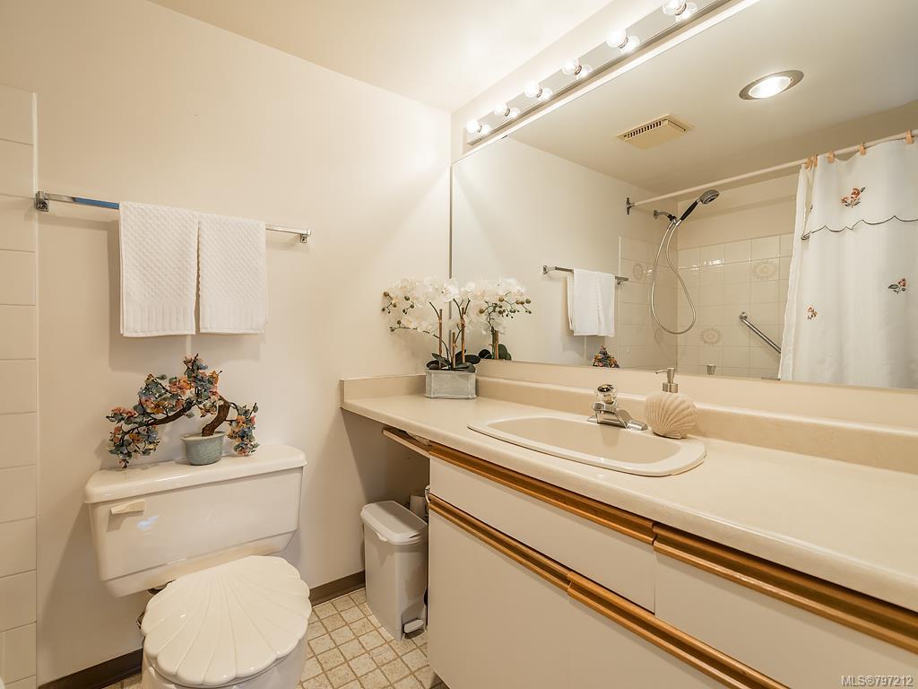 408-1560 Hillside Ave