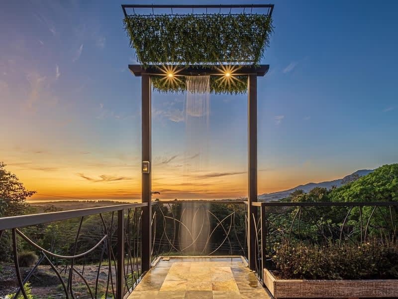  Casa MK, a stunning 5-bedroom Ocean View Home