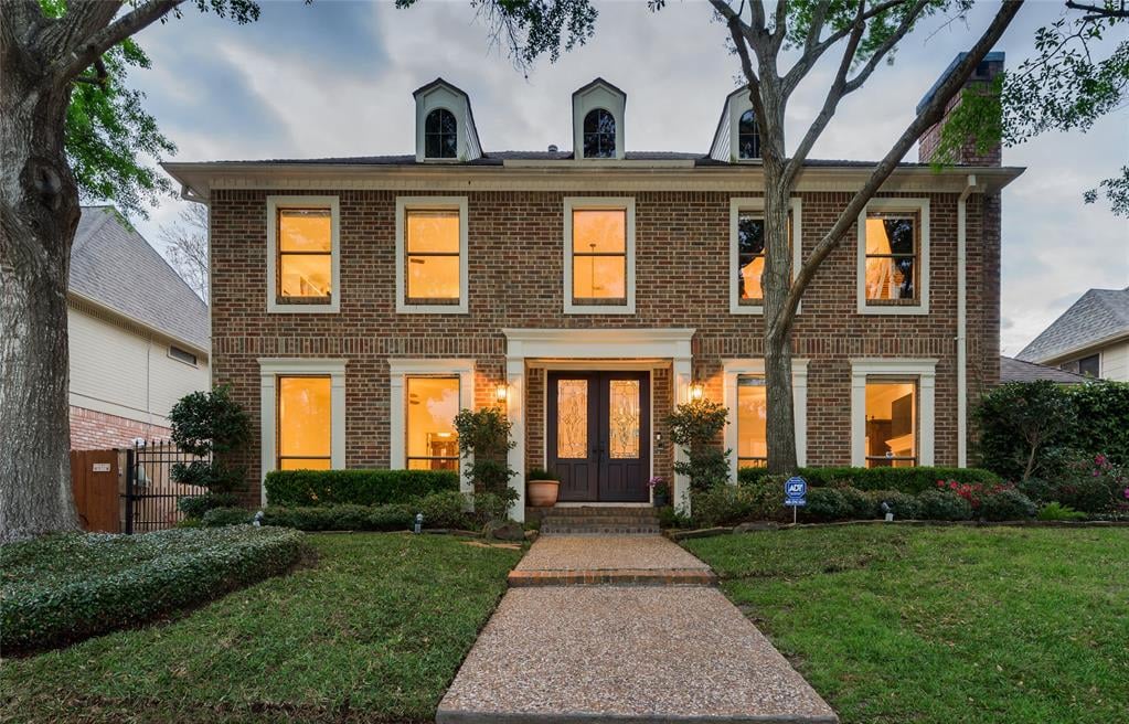 1203 Brecon Hall Dr