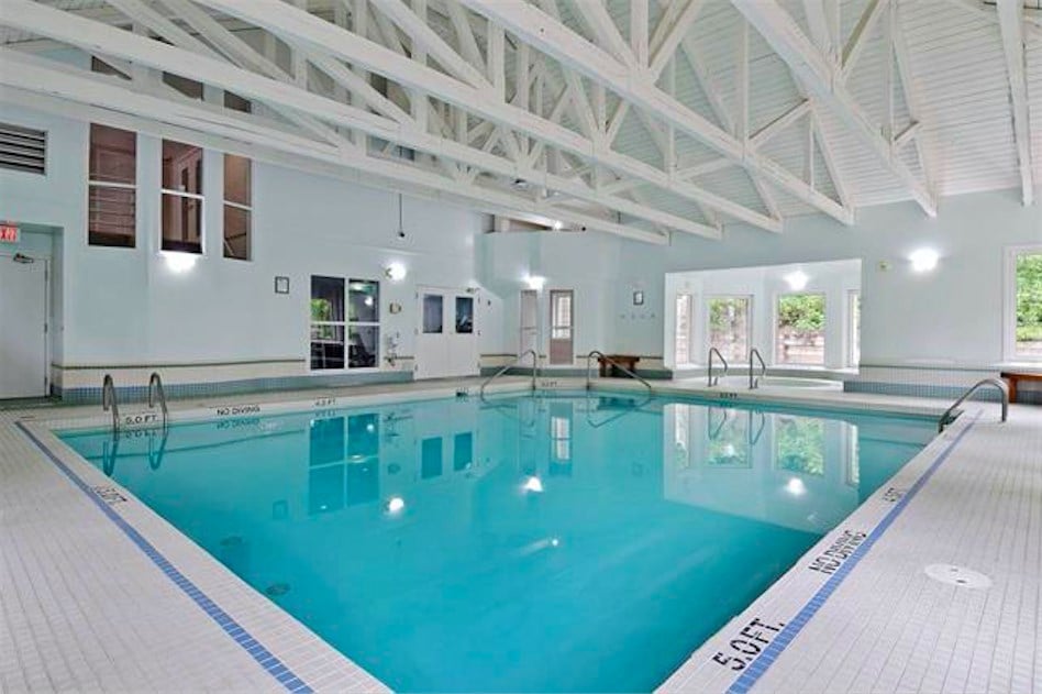 14-101 Parkside Dr