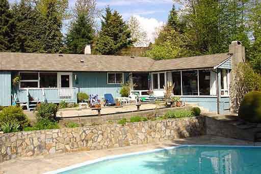 1210 Nepal Cres