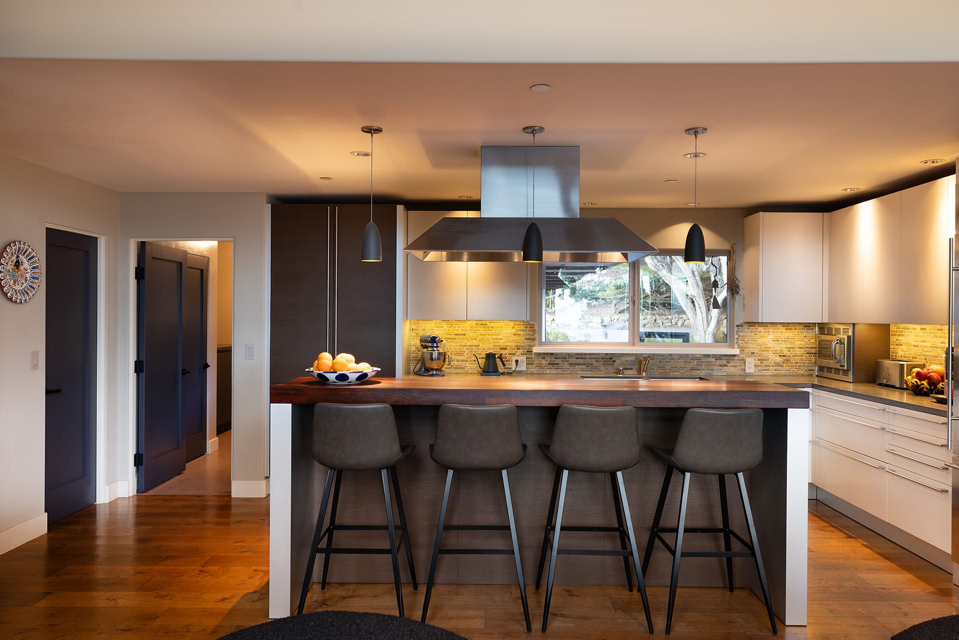 Modern Monterey Paradise - 700 Fernwood Ave