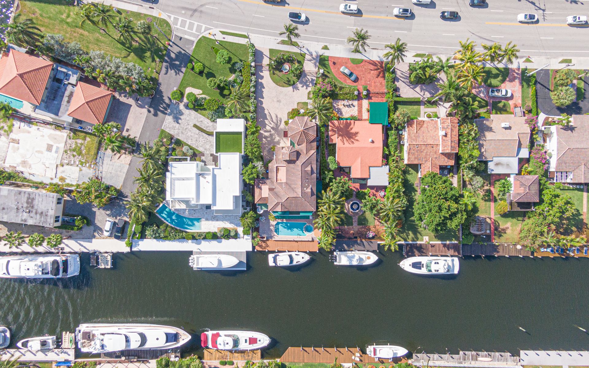 2615 E Las Olas Blvd