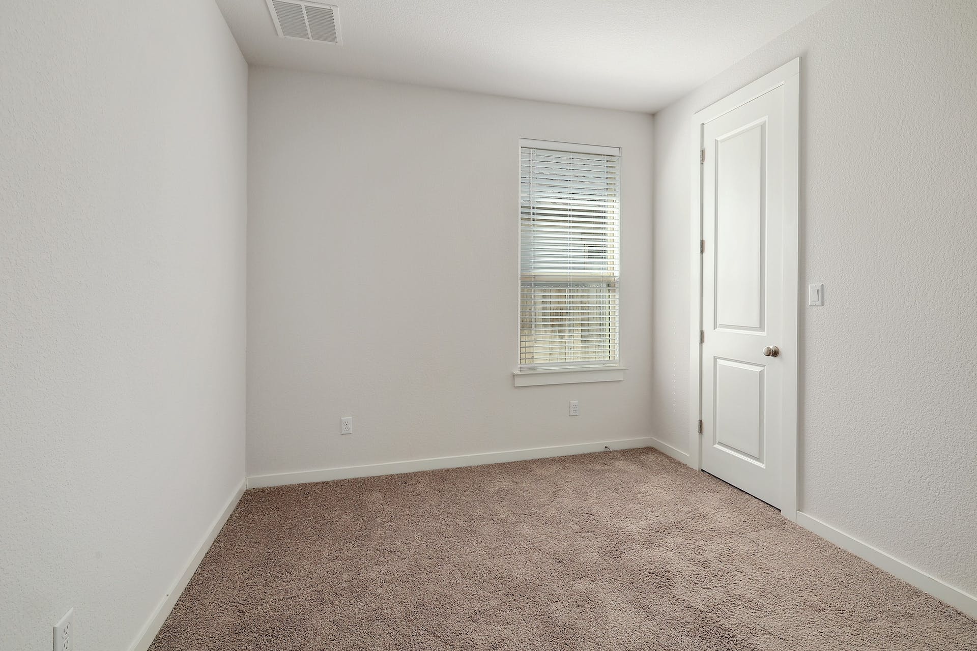 117 Rosebush Dr, Liberty Hill, Texas 78642