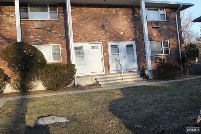 806 Washington Dr