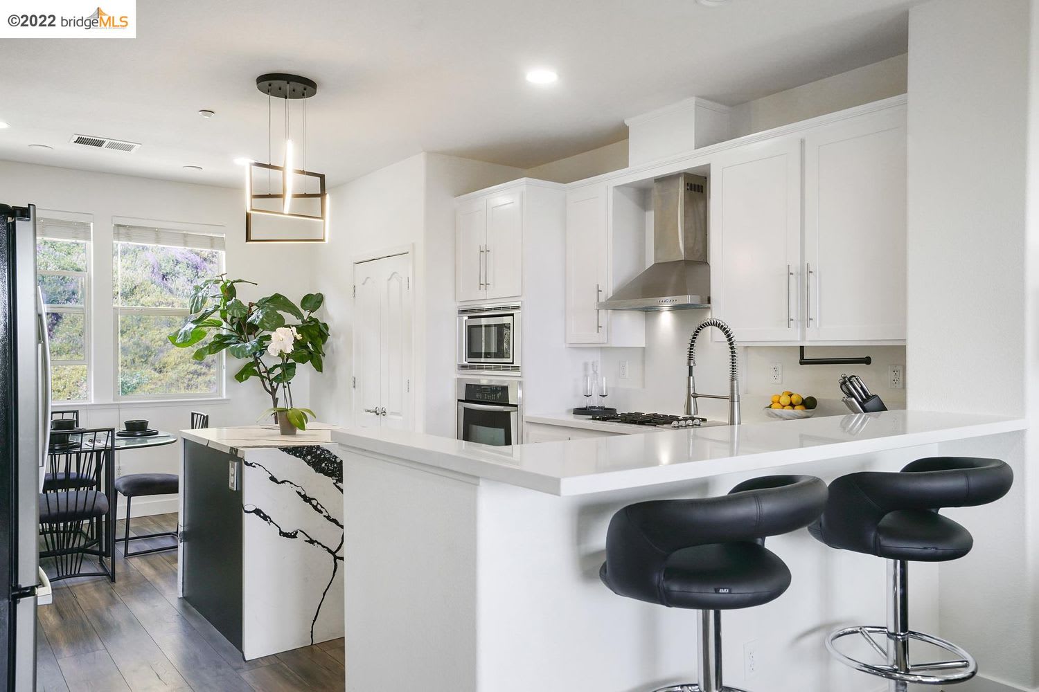 6433 Blue Rock Ct Oakland, CA, 94605
