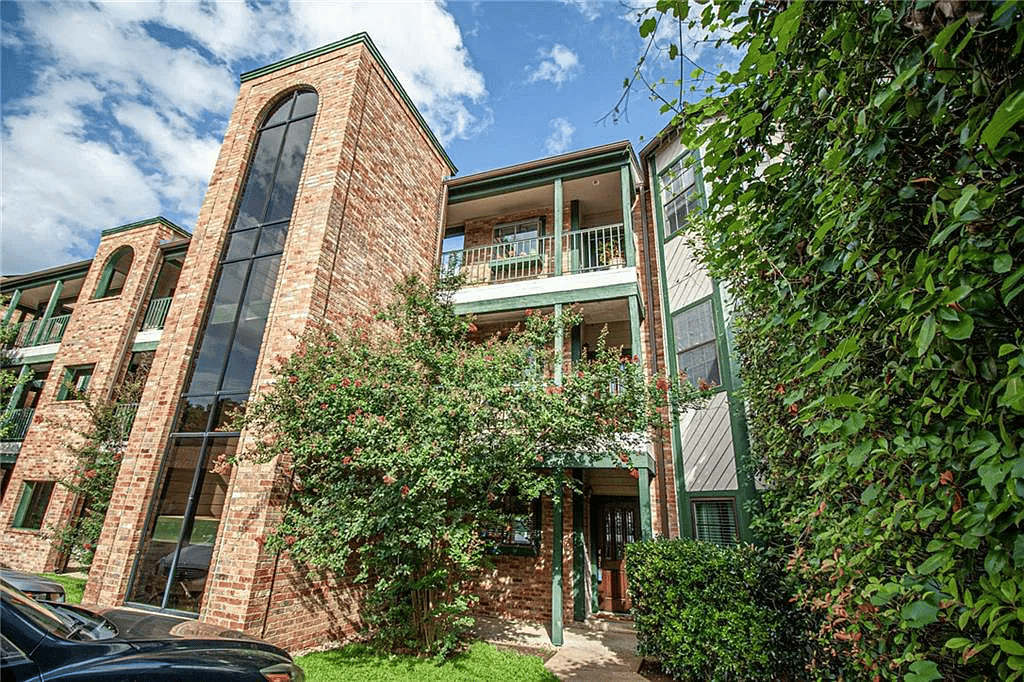 1741 Spyglass Dr 2-204
