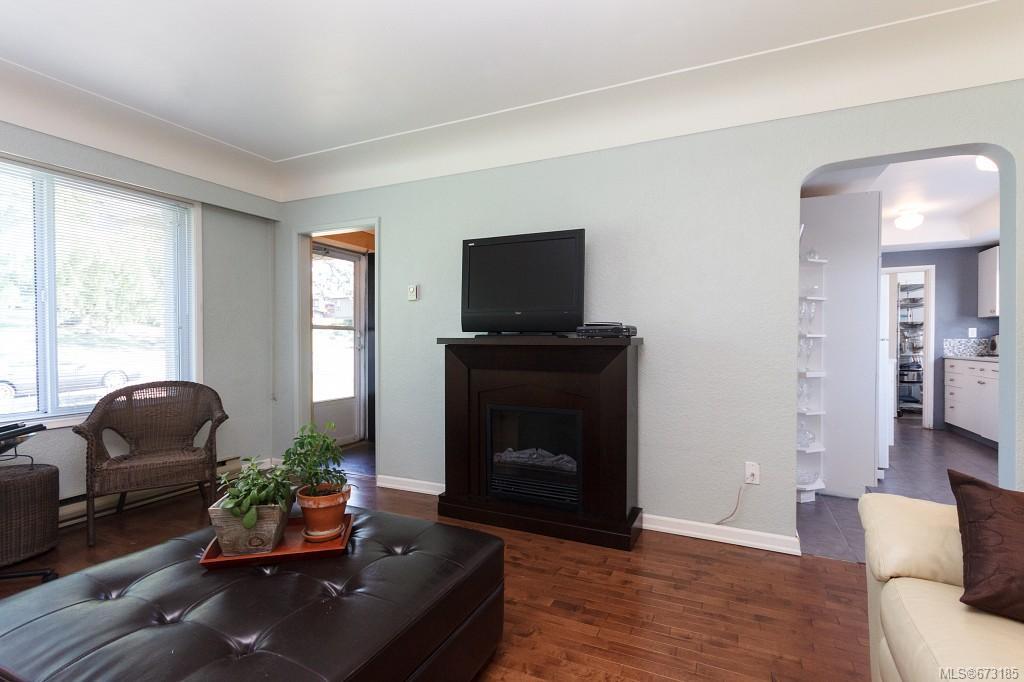 1421 Simon Rd, Saanich