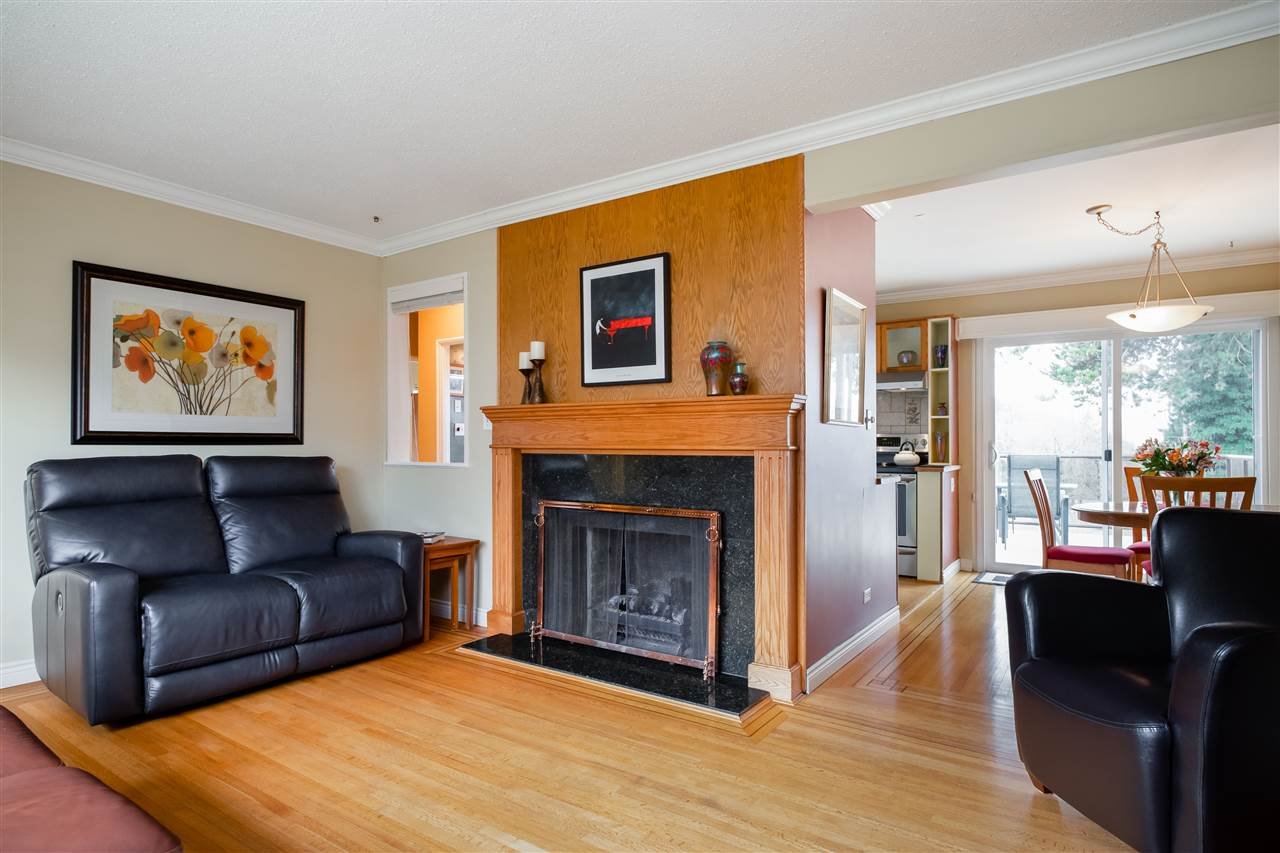 7247 Barnet Road, Burnaby