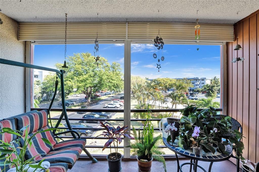 115 Royal Park Dr Unit #3A, Oakland Park, FL 33309