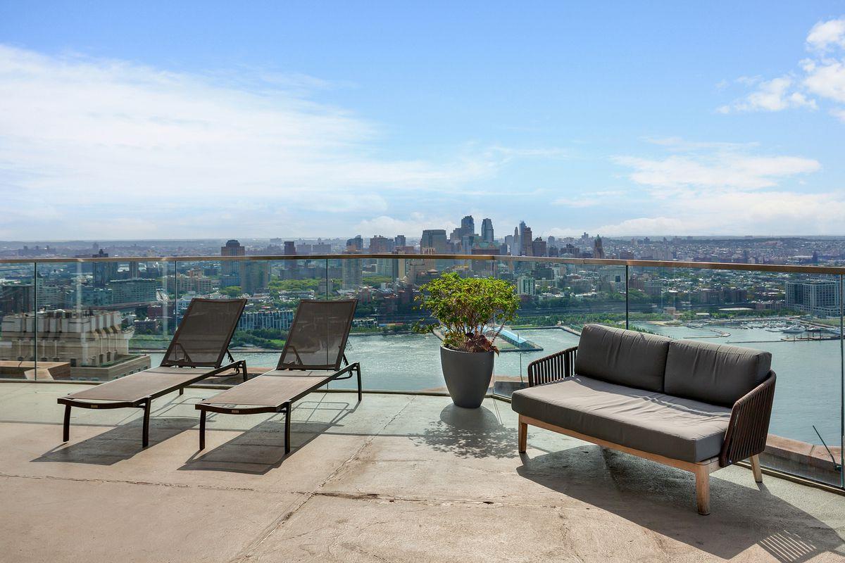 75 Wall Street, Apt 37-K