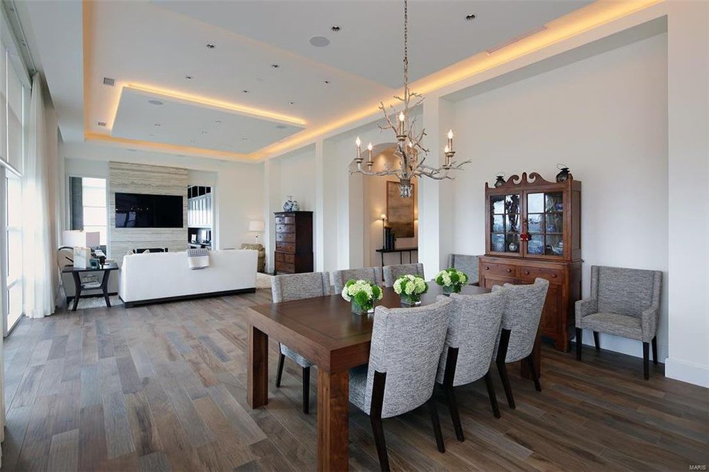 A Stylish Clayton Penthouse 