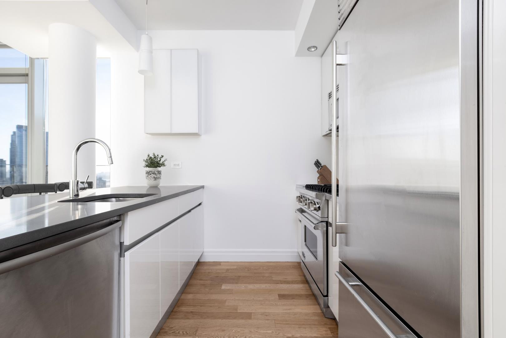 554 West 54th Street, Apt 25-T