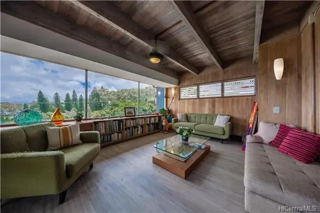 1315 Mamalu St