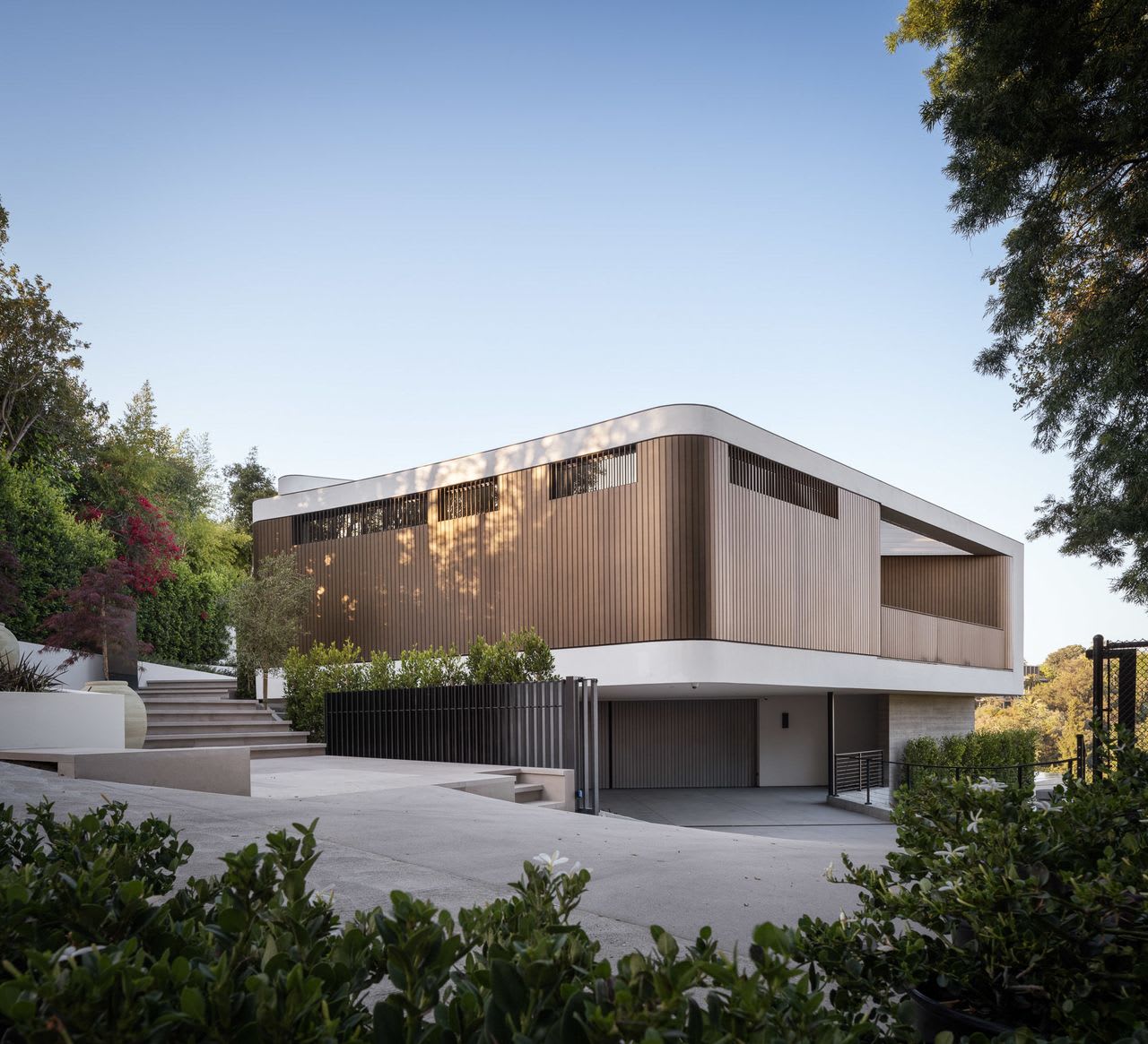 A New Build Designed by Zoltan Pali in Los Angeles’s Wealthy Bel Air Enclave Lists for $47.5 Million